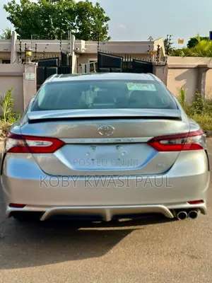 2023 Toyota Camry SE Silver