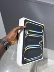 New Apple iPad Pro 11 (2025) 512GB Black - 2