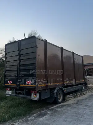 Mercedes-Benz Atego Box Truck (2002)