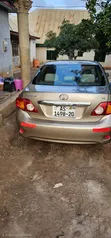 Toyota Corolla 2010 Gold - 3