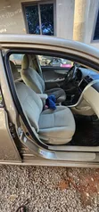Toyota Corolla 2010 Gold - 5