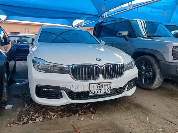 BMW 740 2019 White - 1