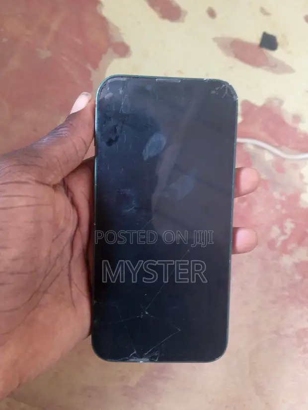 Apple iPhone 13 128GB Green - 1