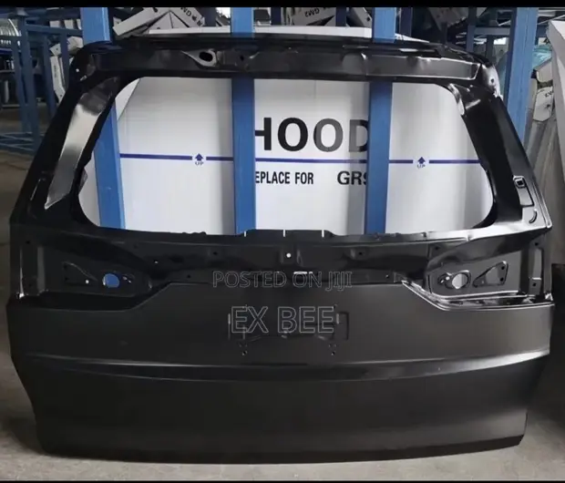 Honda CR-V Tailgate - 2023-2024 Models - 1