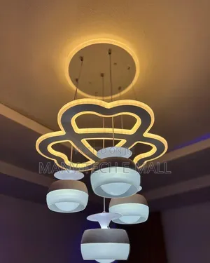 d.light Love Chandelier Light