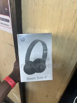 Beats Solo 4 Wireless Headphones - Matte Black
