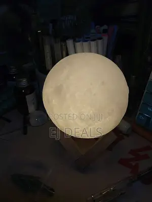Moon Light Rechargeable Lamp (7 Inches)