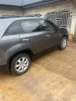Kia Sorento LX 2012 Gray - 2