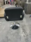 Classic Black Premium Hydraulic Salon Styling Chair (Lfy-59-17) - 2