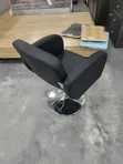 Classic Black Premium Hydraulic Salon Styling Chair (Lfy-59-17) - 3