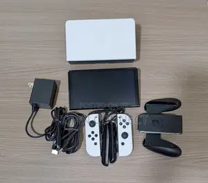 Nintendo Switch OLED White - Complete Set