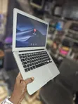 Apple MacBook Air 2017 8GB RAM, 256GB SSD - 3