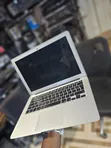 Apple MacBook Air 2017 8GB RAM, 256GB SSD - 5