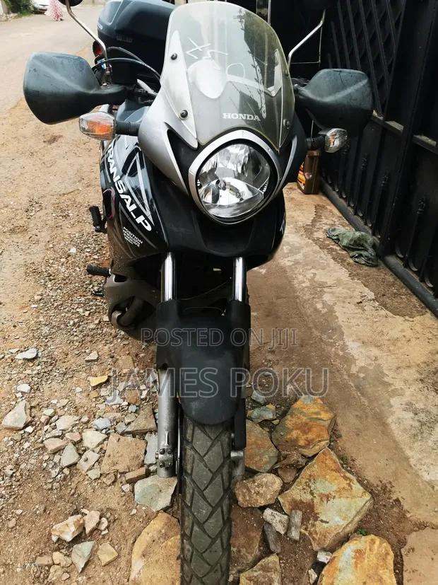 Honda Transalp 2022 - 1