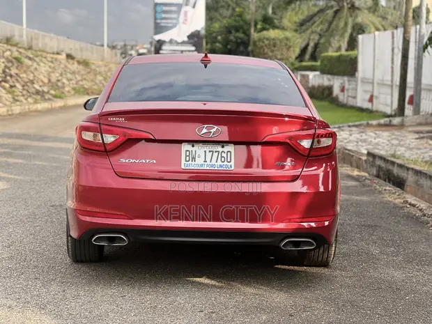 Hyundai Sonata 2017 Red - 1