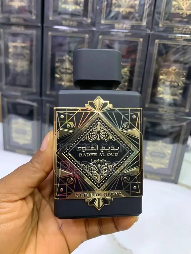 Bade'e Al Oud Oud for Glory Eau de Parfum by Lattafa (100ml) - 1
