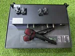 Yamaha RE-200 Dual-Channel UHF Wireless Rechargeable Microphone System