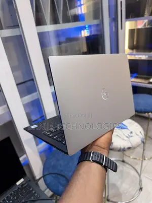 Dell XPS 13 9370 Laptop - Intel Core i5, 8GB RAM, 256GB SSD
