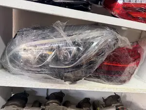 Mercedes-Benz C300 (W205) C43 Headlight Pair