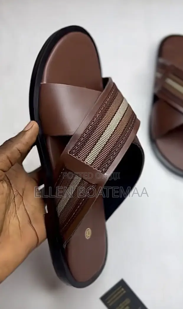 Men's Classic Leather Slippers - 1