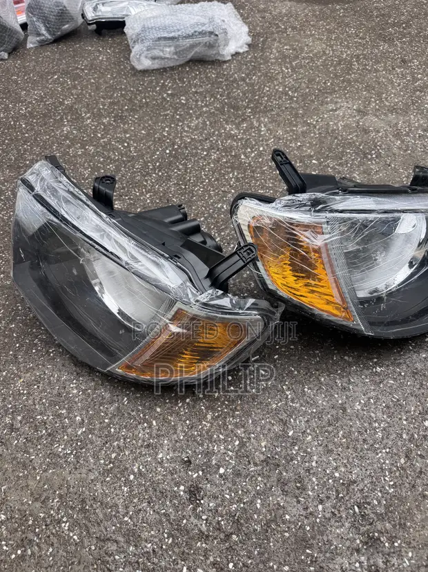 Mitsubishi L200 Headlight Pair - Brand New - 1