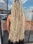 La Bella 30-Inch Long Blonde Synthetic Hair Extension Bundle - 2