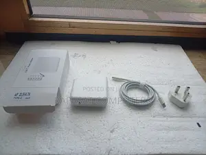 Apple MacBook Pro 96W USB-C Power Adapter