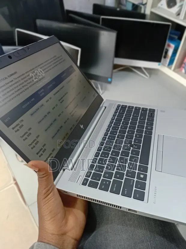 HP EliteBook 8760W Laptop - Intel Core i7, 8GB RAM, 256GB SSD - 1
