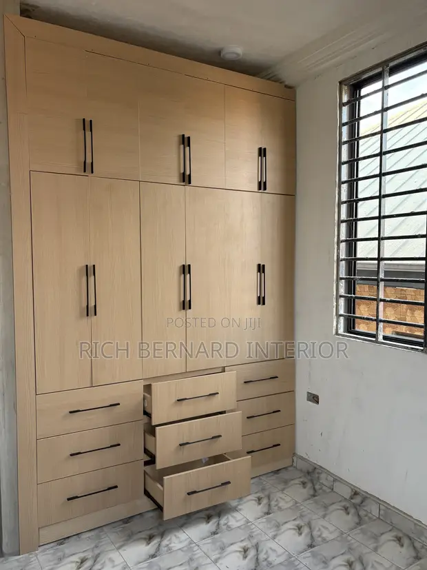 Modern 3-in-1 Wardrobe - 1