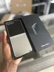 New Samsung Galaxy Z Flip6 256GB Black - 3