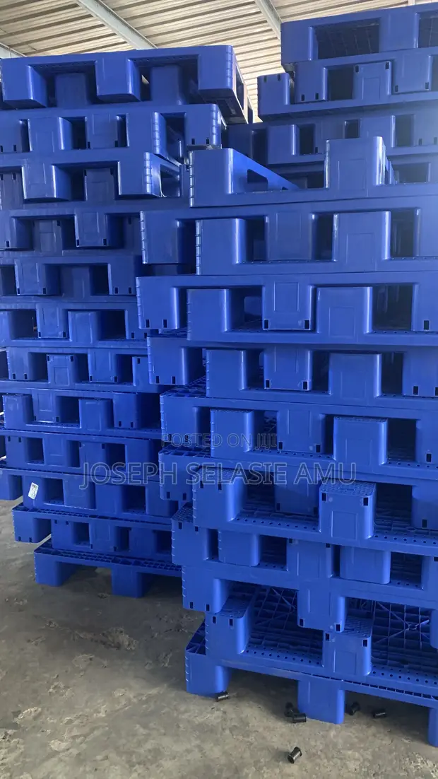 Plastic Pallet - 1