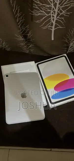 New Apple iPad (2025) 128GB Silver
