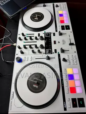 Hercules DJControl Inpulse T7 White Edition