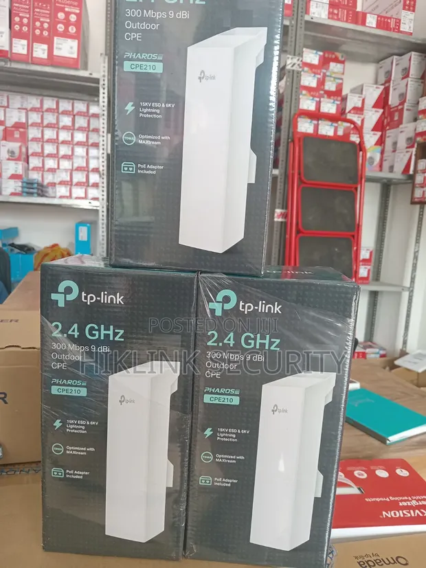 TP-Link CPE210 Outdoor Access Point - 1