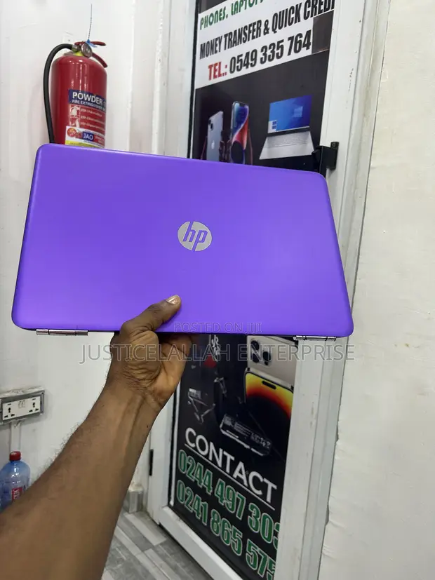 HP Pavilion 15 Laptop - 8GB RAM, 1TB SSD, Intel Core i3 - 1