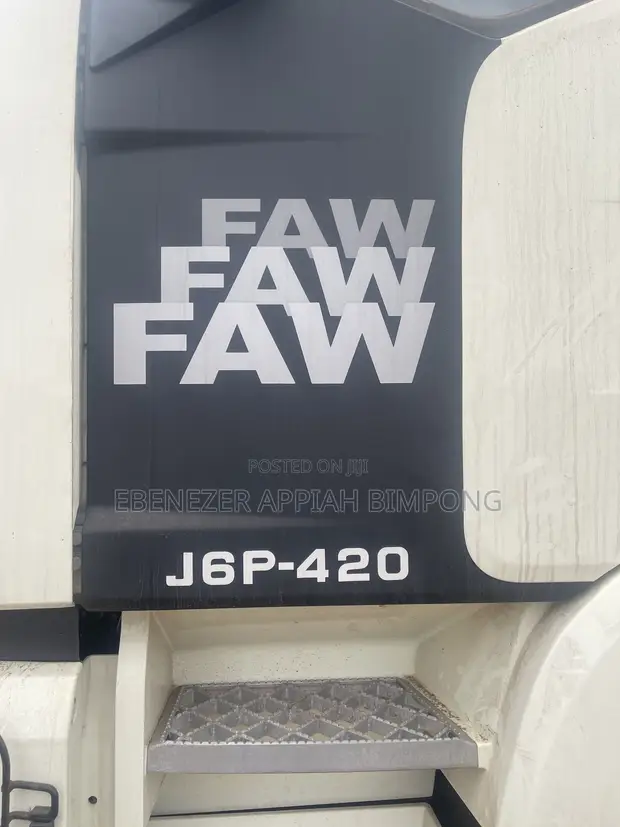 FAW Jiefang Tractor Head CA6DM2-42 - 1