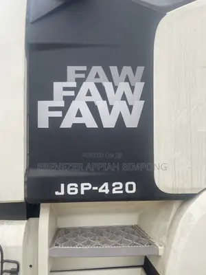 FAW Jiefang Tractor Head CA6DM2-42
