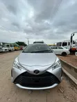 Toyota Vitz 2017 Silver - 1