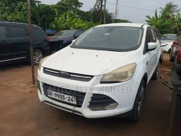 Ford Escape SE 4x4 2017 White - 1