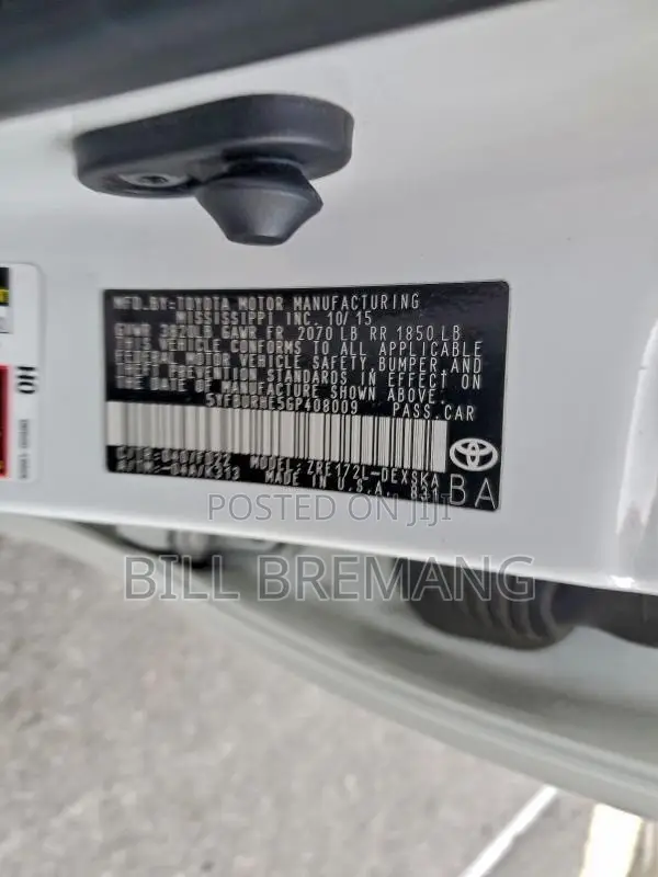 Toyota Corolla 2016 White - 1
