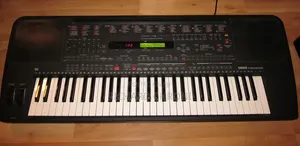 Yamaha PSR-5700 Keyboard