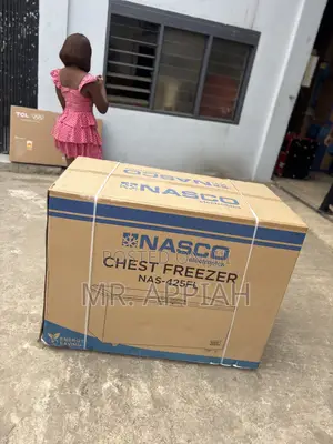 Durable Nasco Single Door Chest Freezer (NAS475FL) - Black