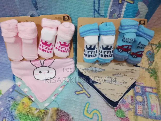 Bibs and Socks (0-9 Months) - Pack of 4 - 1