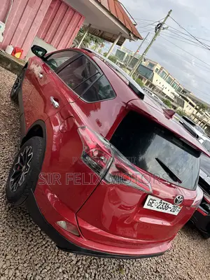 Toyota RAV4 LE 2018 Red SUV AWD