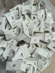 25mm Plastic Pipe Clips (100pcs) - 2