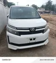 Toyota Voxy 2016 White - 2