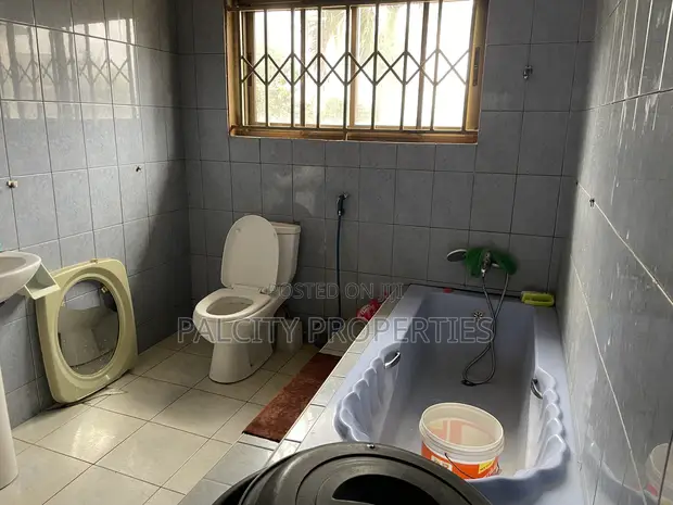 5 Bedroom House for Rent in Atonsu Palcity, Kumasi - 1