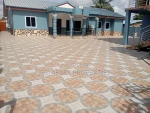 6-Bedroom House with Boys Quarters for Rent in Sapeiman, Amasaman