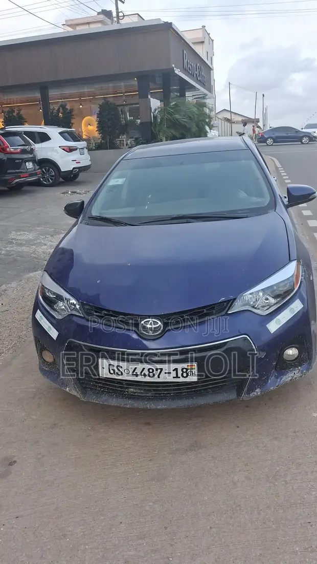 Toyota Corolla 2016 Blue - 1