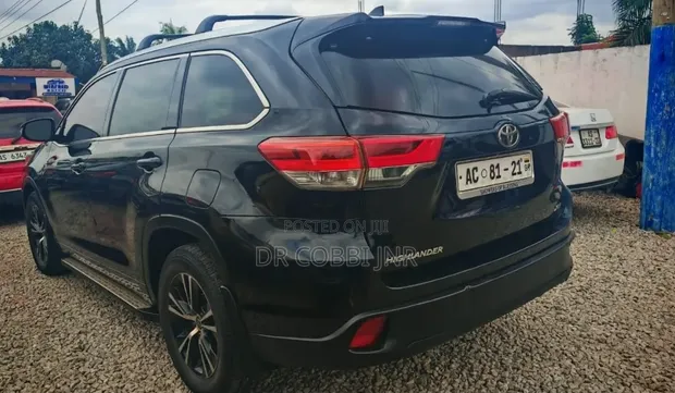 2015 Toyota Highlander XLE SUV AWD - 1